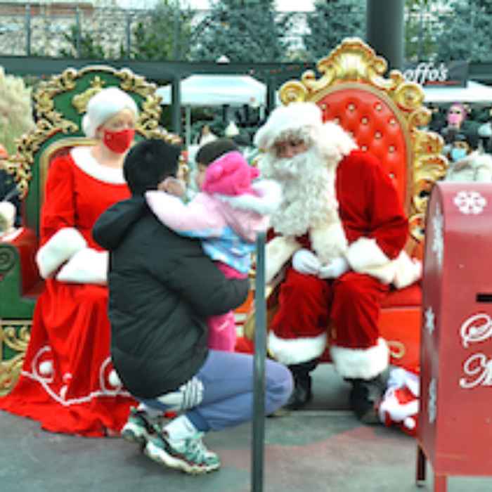 Kerr Village Christmas Tree Lighting & Holiday Market 2026 — event in Oakville, Ontario